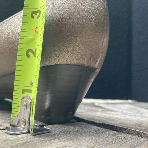 CLARKS LOW HEELED WEDGE BRONZE PUMP 9M - Picture 8 of 12